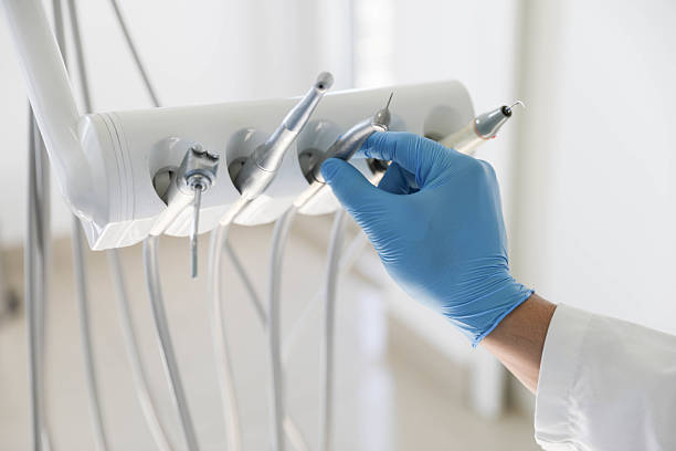 Professional Teeth Whitening technician working in Summit, IL